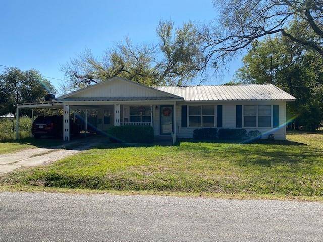 Sadler, TX 76264,207 W Pecan Street