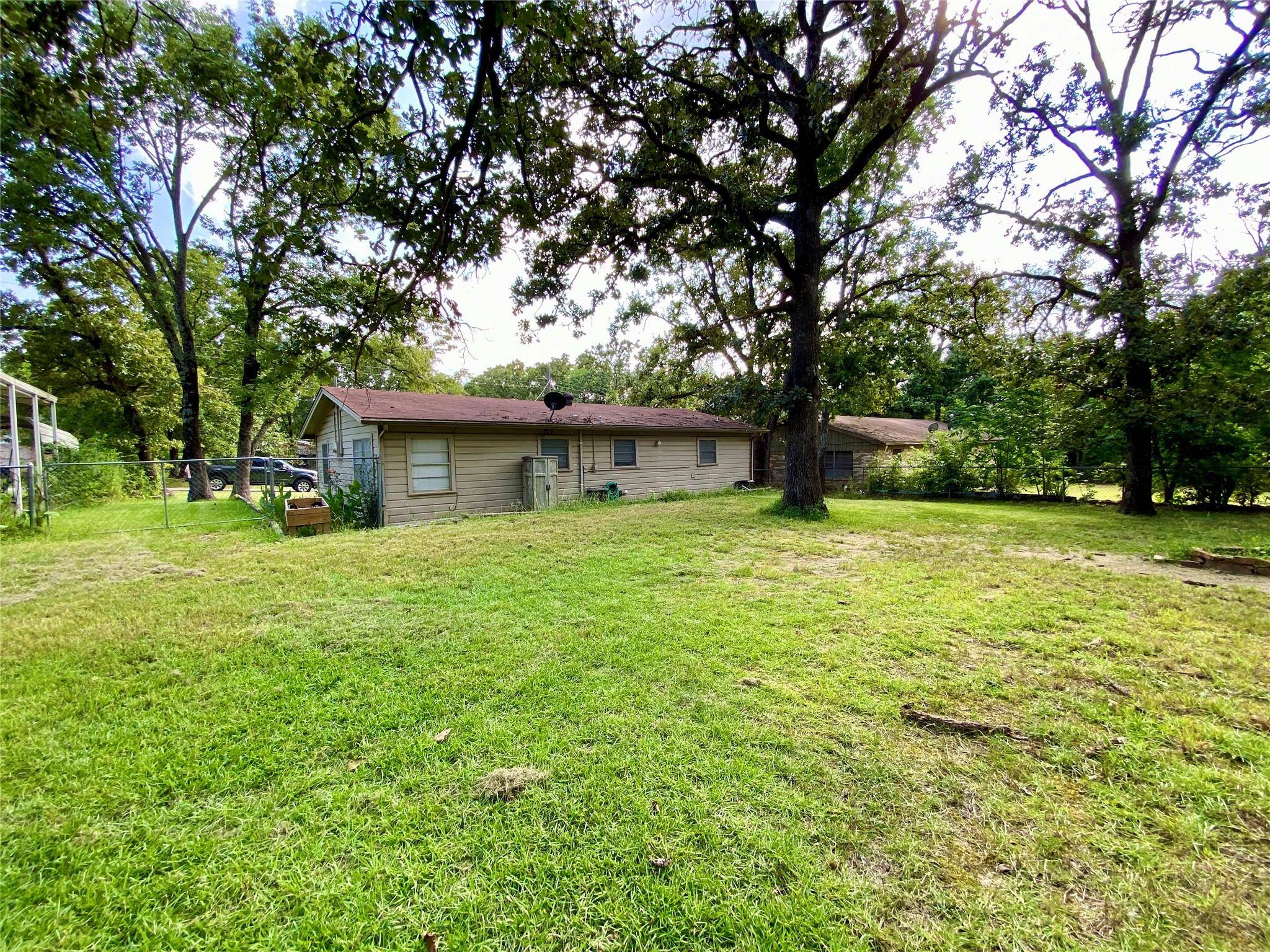 Canton, TX 75103,704 W Elm Street