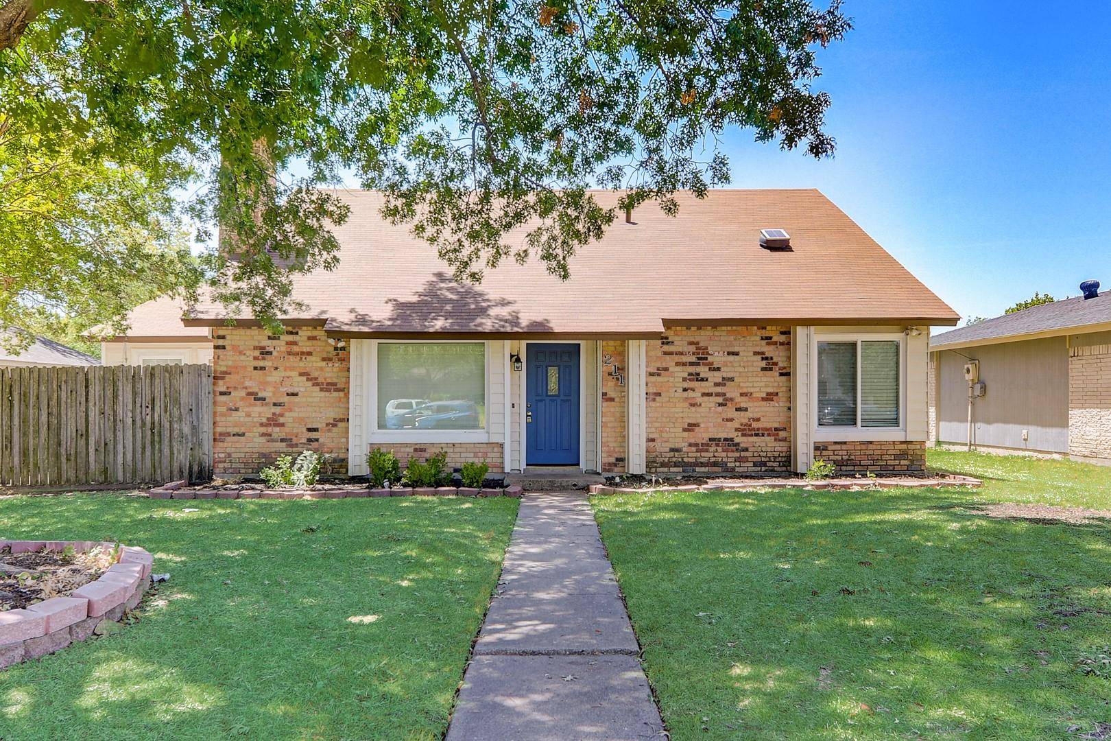 Garland, TX 75043,211 Elmwood Place