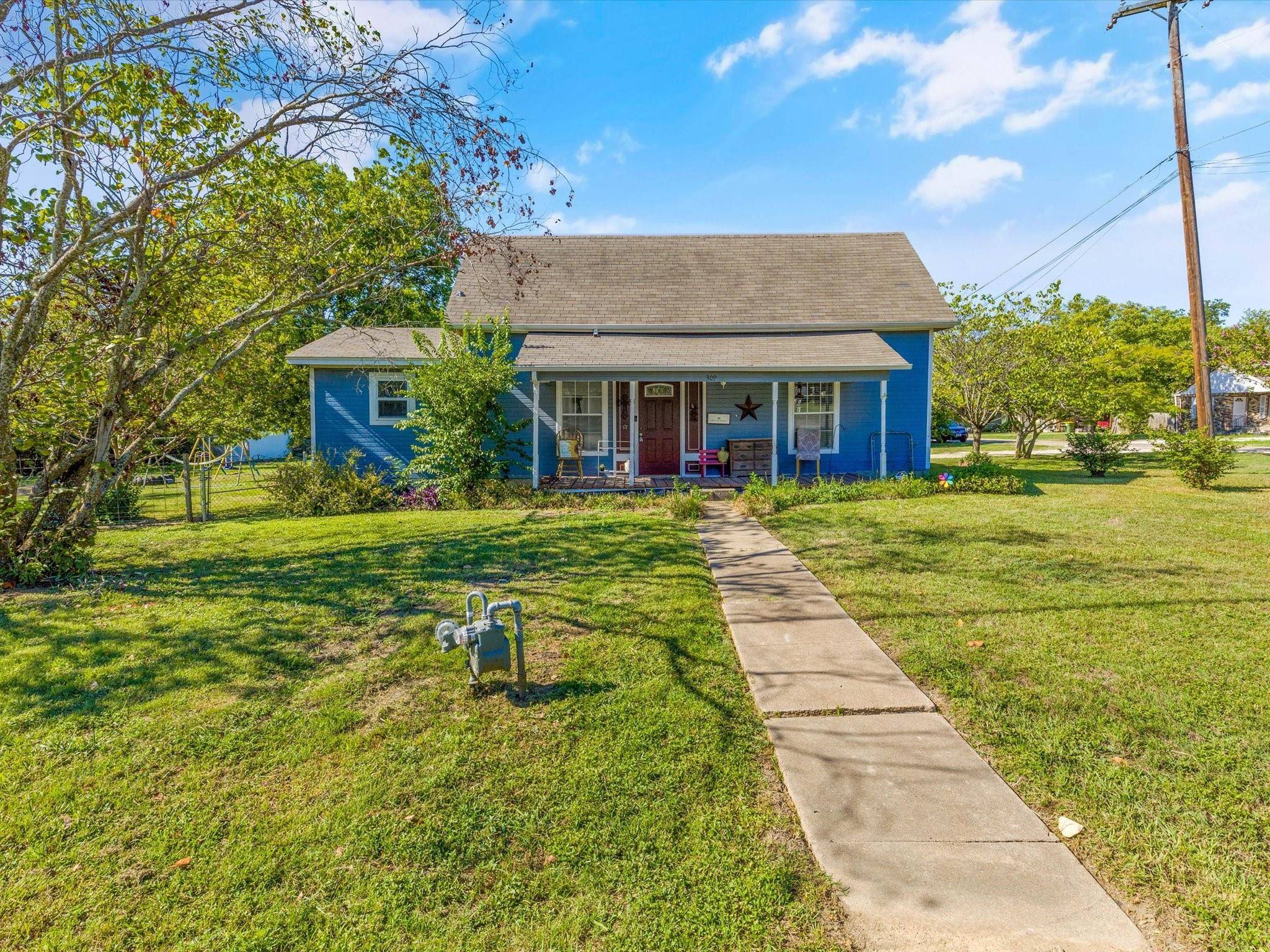 Godley, TX 76044,309 W Godley Avenue