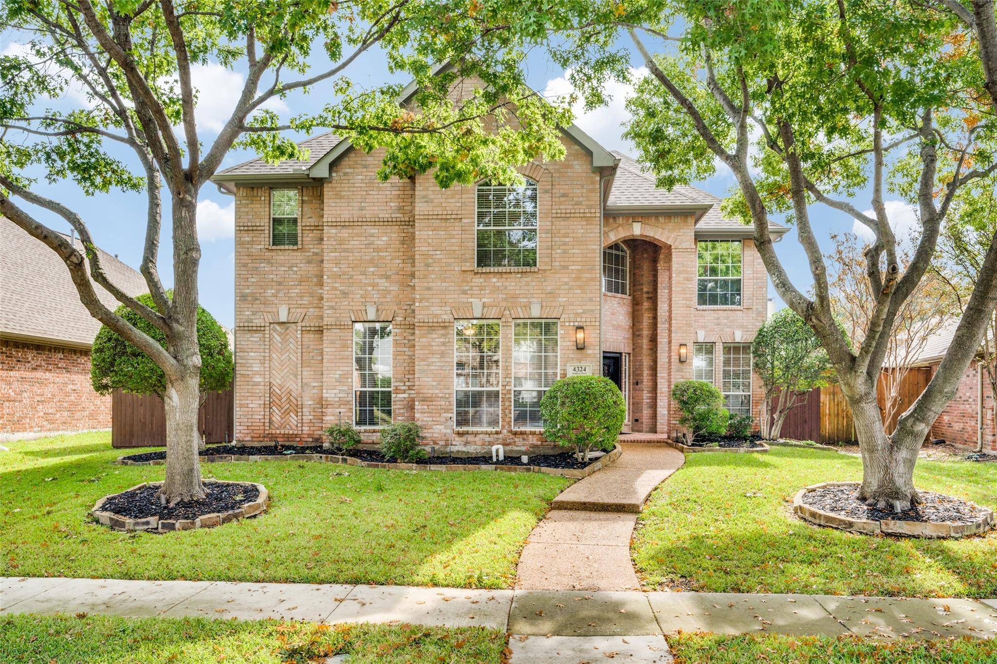 Plano, TX 75024,4324 Sendero Trail