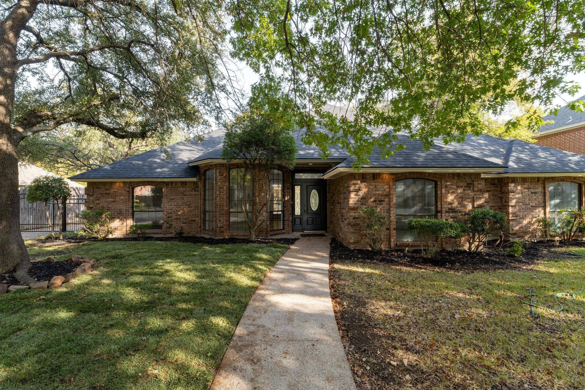 Fort Worth, TX 76132,6720 Savannah Lane