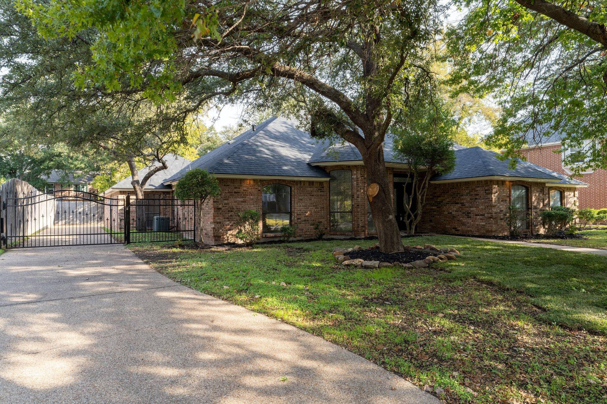 Fort Worth, TX 76132,6720 Savannah Lane