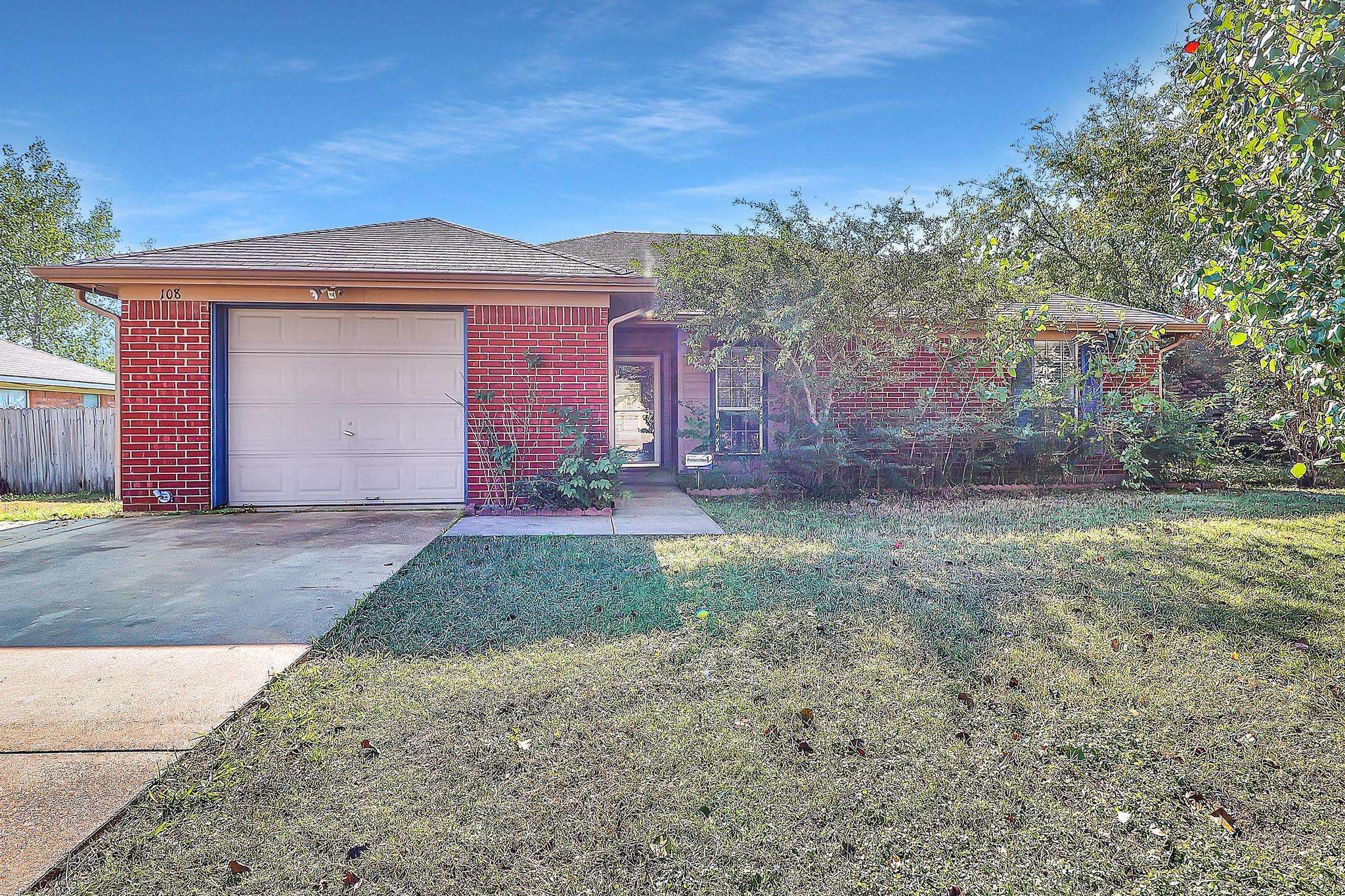 Alvarado, TX 76009,108 Janis Street