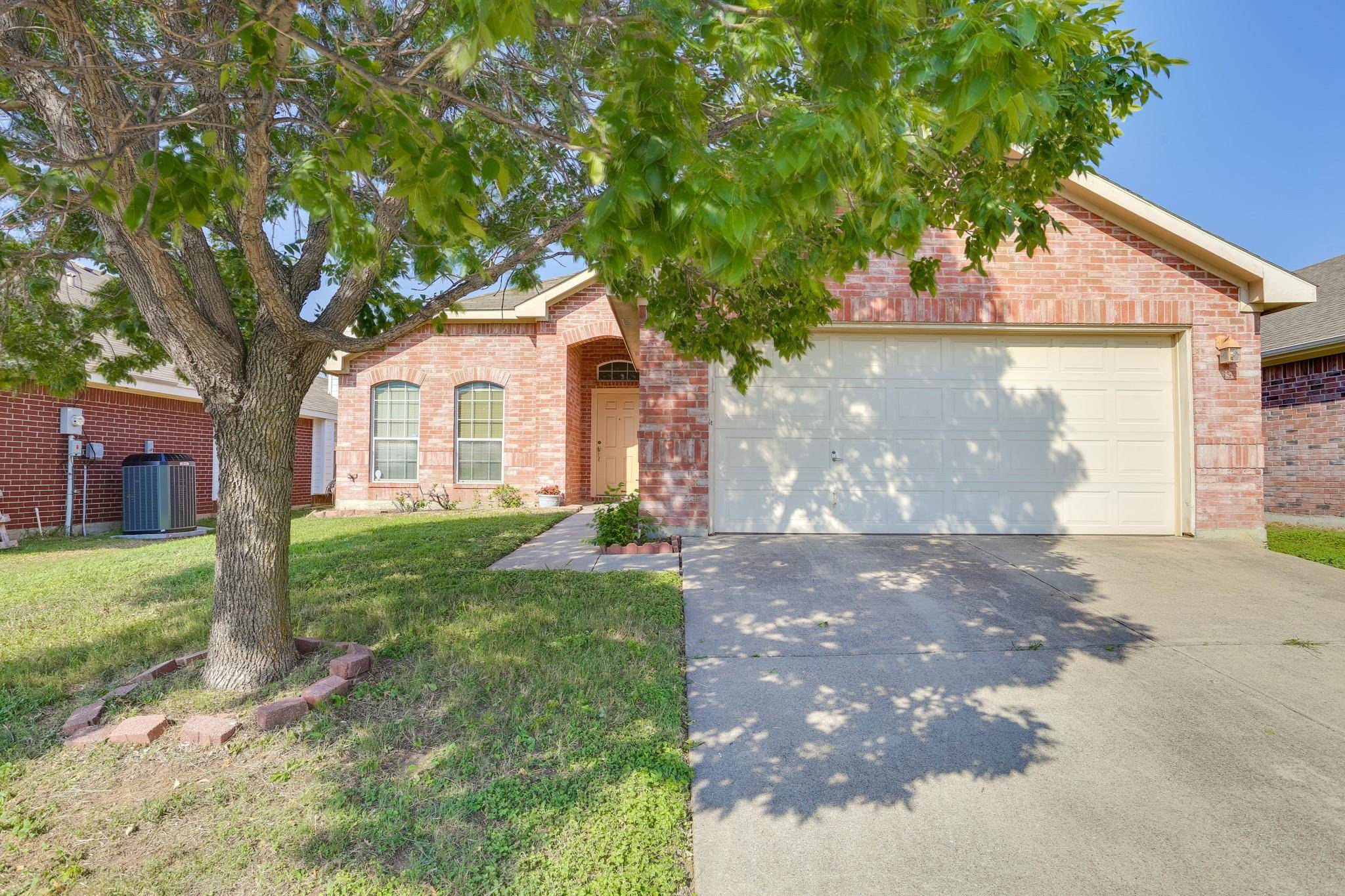 Watauga, TX 76137,6753 Bear Hollow Lane