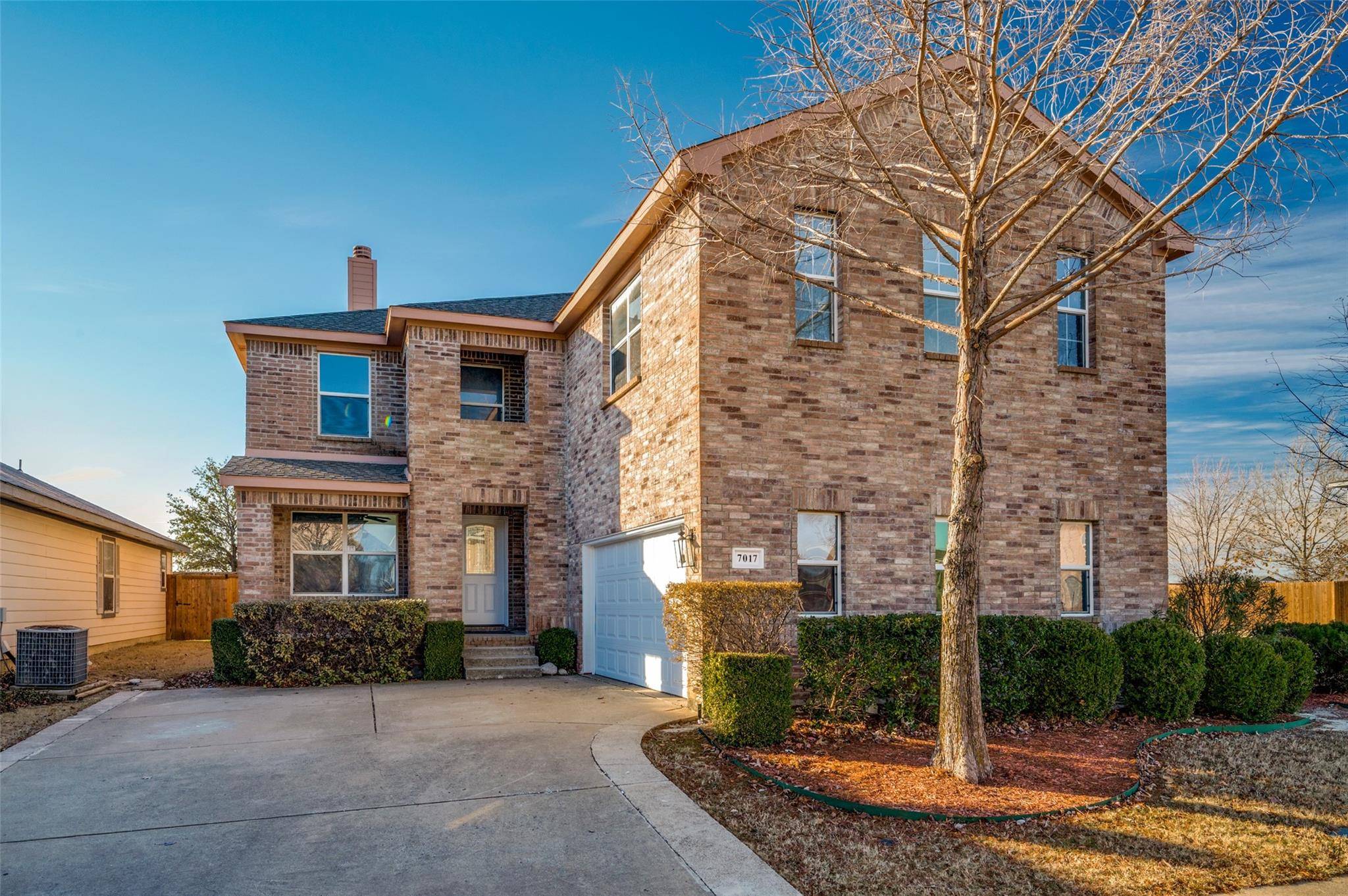 Mckinney, TX 75070,7017 Bountiful Grove Drive