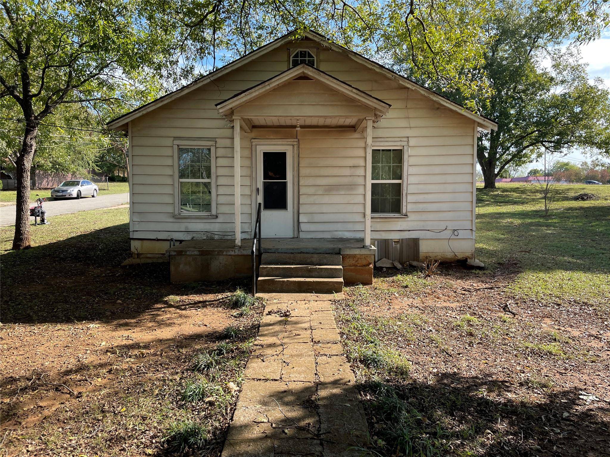 Denison, TX 75020,630 Thatcher Street