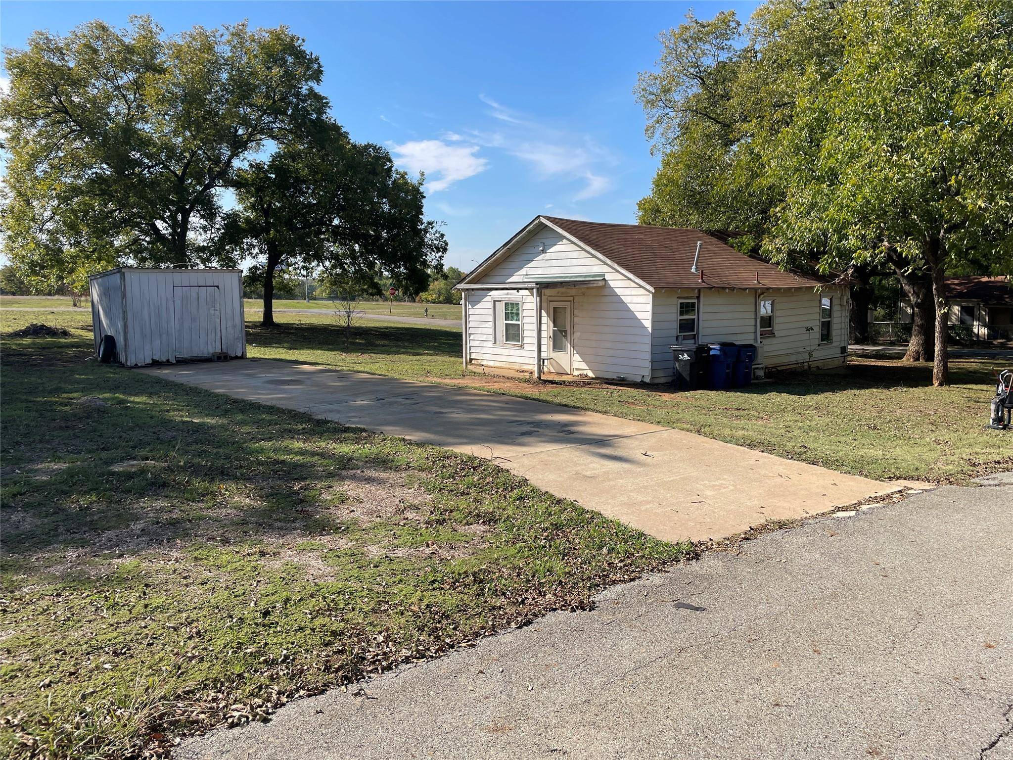 Denison, TX 75020,630 Thatcher Street