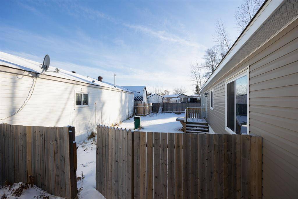 Fort Mcmurray, AB T9H 2M6,248 Grenfell CRES