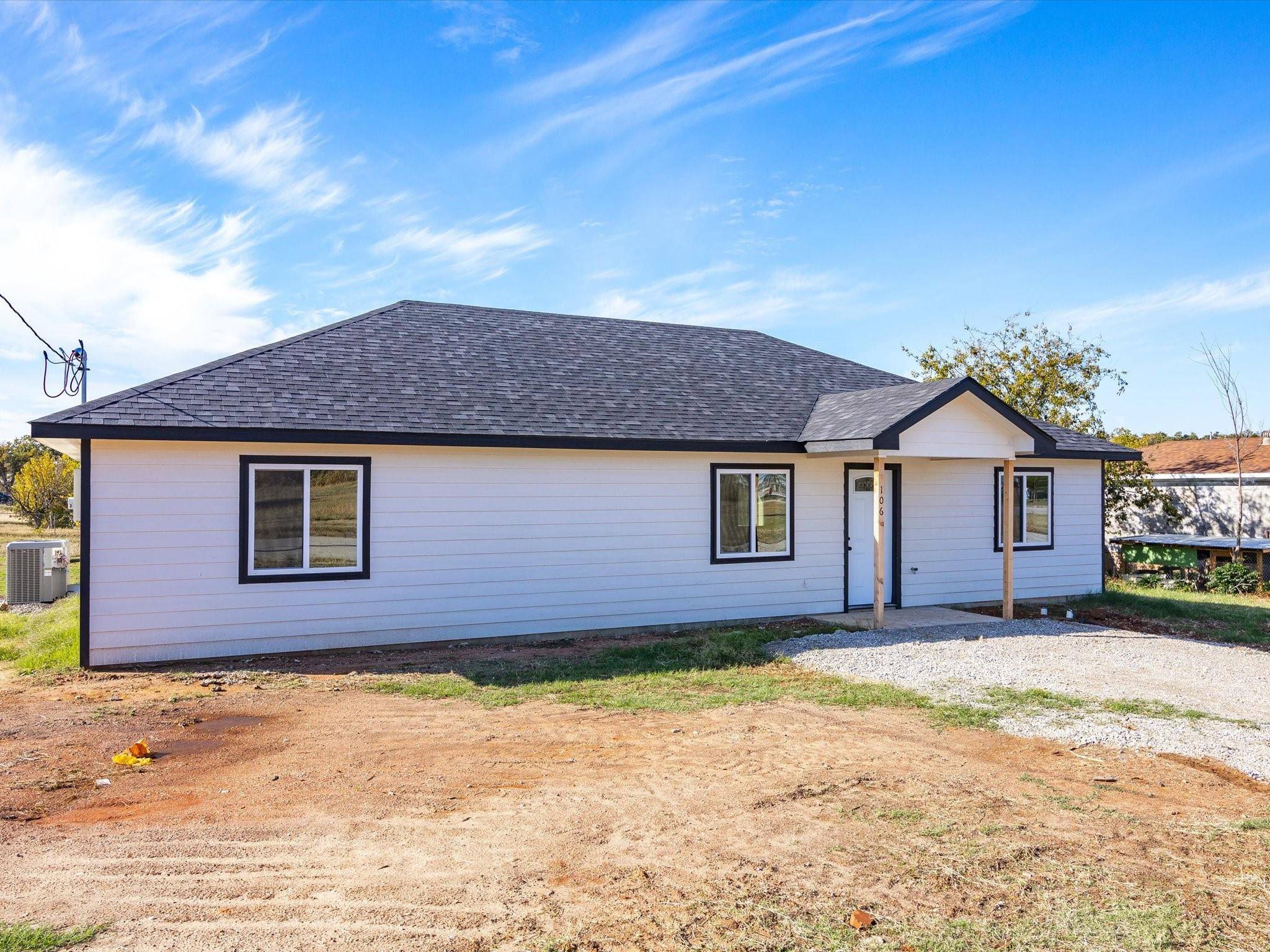 Bowie, TX 76230,106 Edith Street