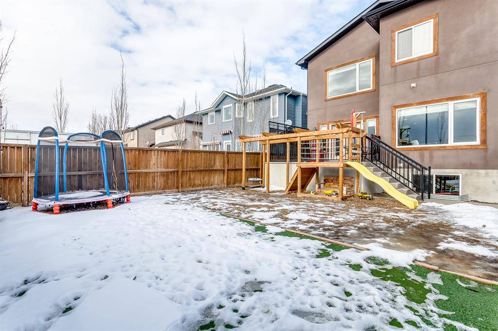 High River, AB t1v 0A9,623 Hamptons PL SE