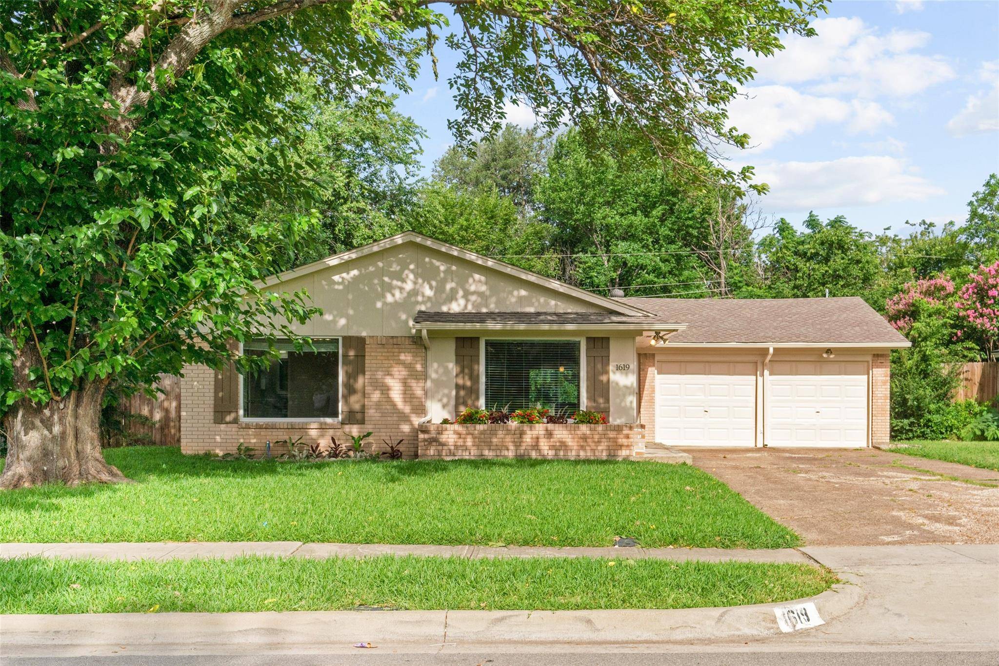 Richardson, TX 75080,1619 Nantucket Drive