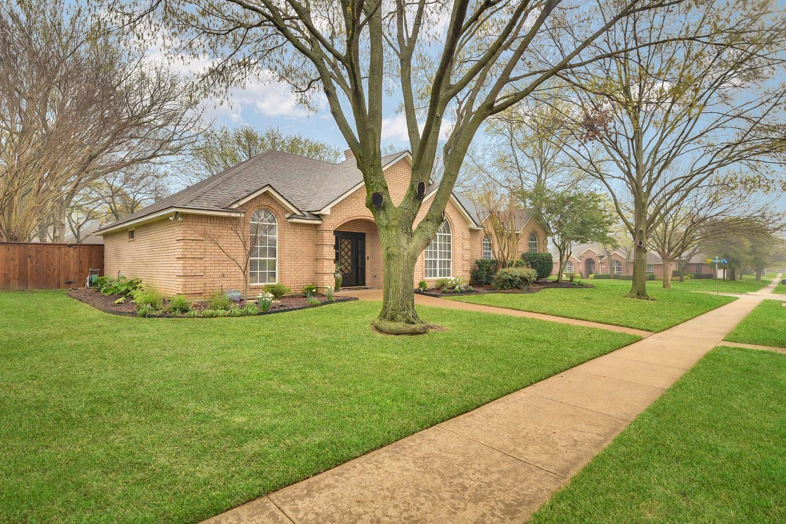 North Richland Hills, TX 76182,8308 Thornhill Drive