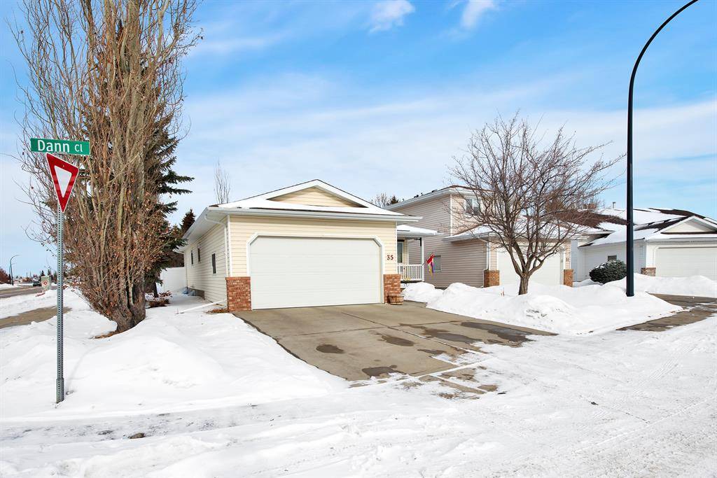 Red Deer, AB T4R 2N3,35 Dann Close