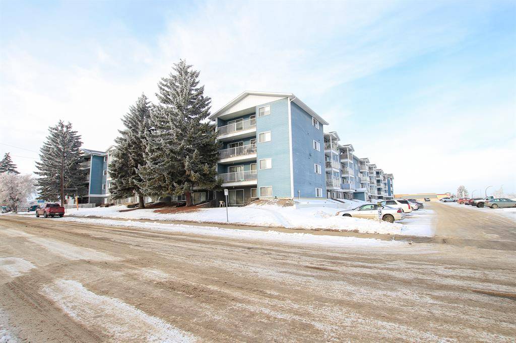 Red Deer, AB T4N 6P9,5120 62 ST #409