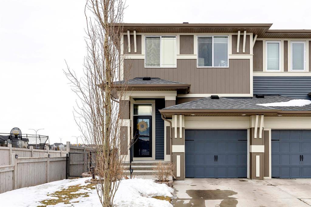 Airdrie, AB T4B 4B2,443 Hillcrest CIR SW