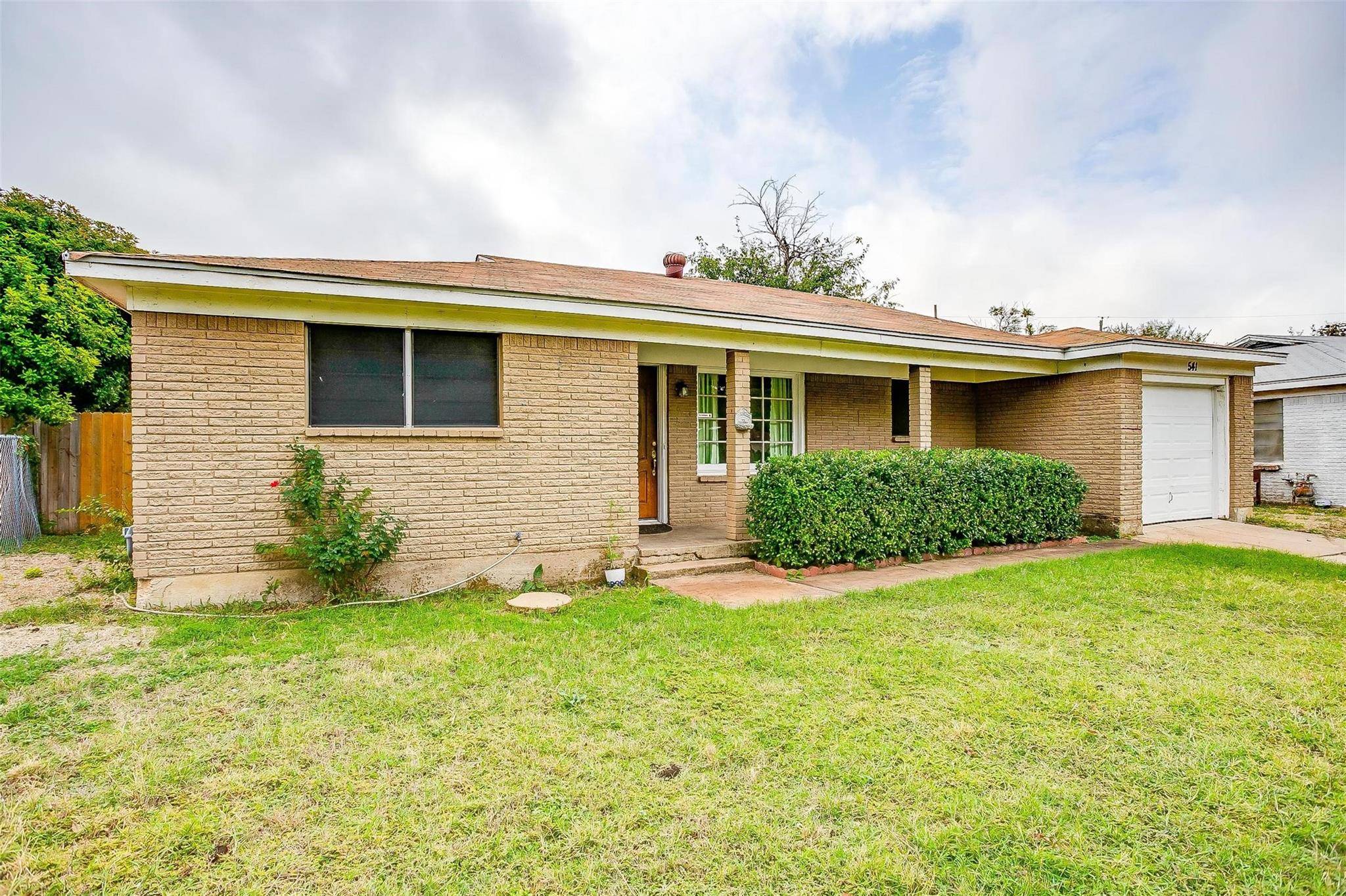 White Settlement, TX 76108,541 Grant Circle