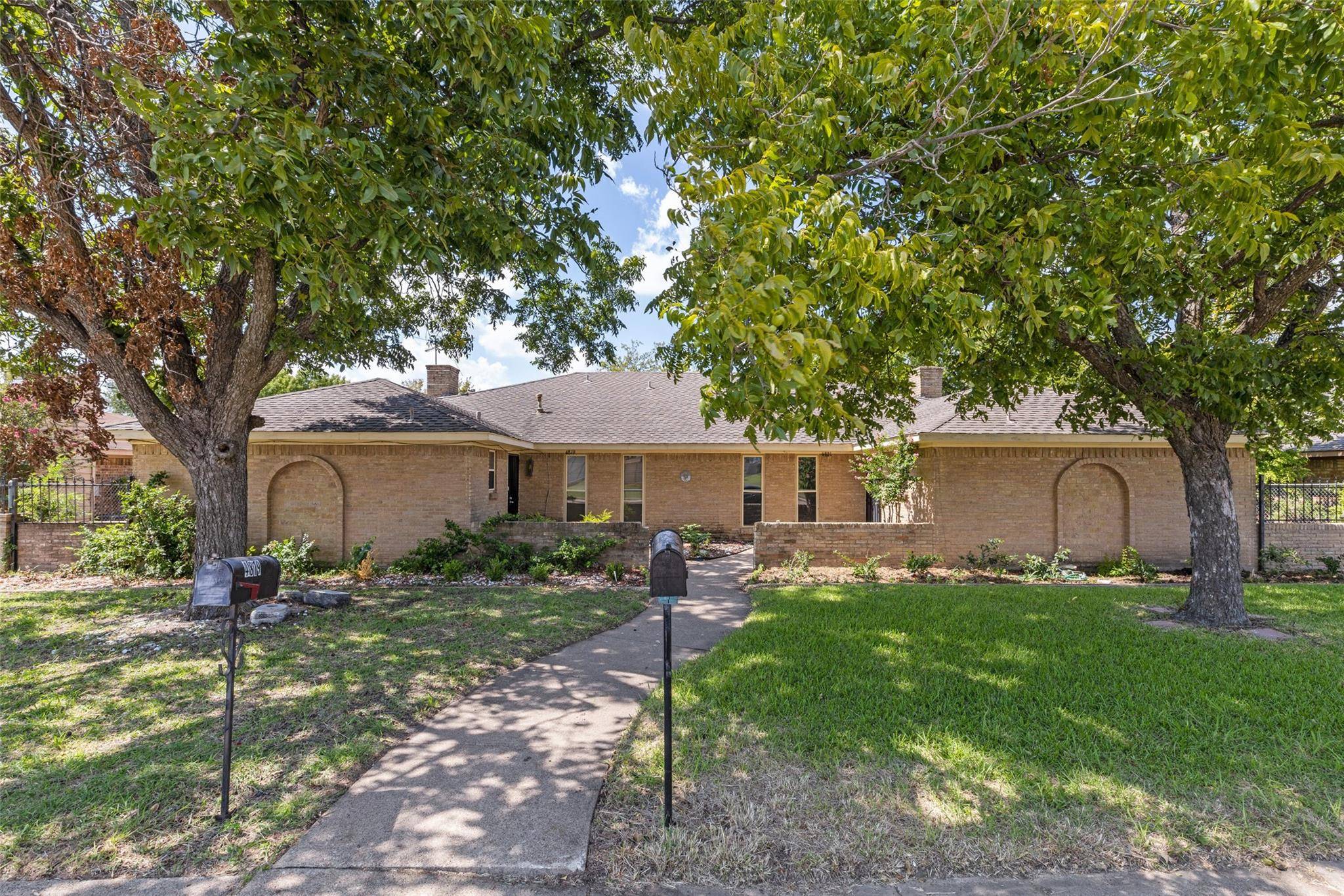 Dallas, TX 75227,4821 Lomax Drive