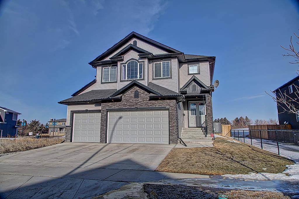 Chestermere, AB T1X 0P4,437 Kinniburgh BLVD