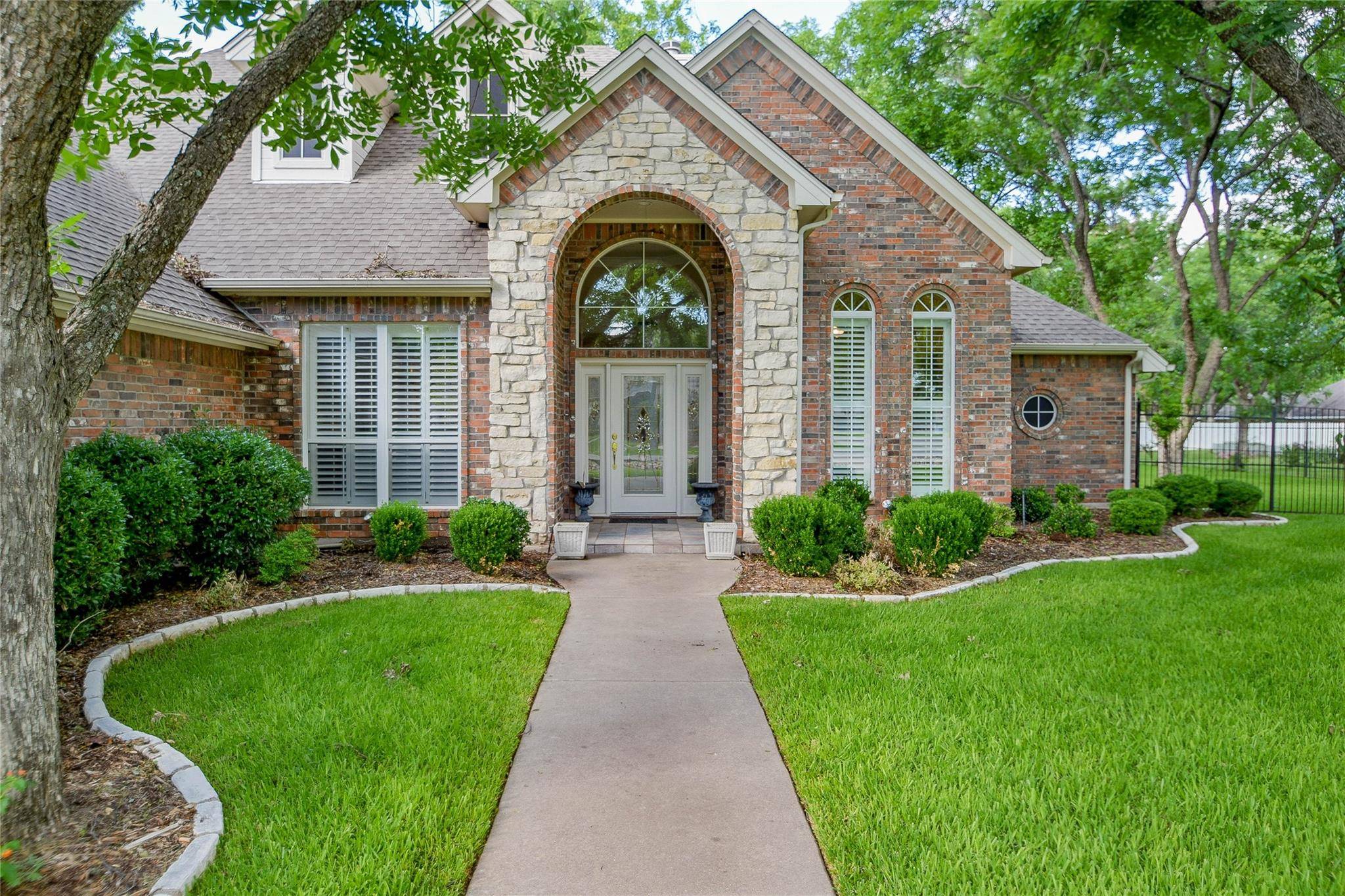 Granbury, TX 76049,5502 Flagstick Drive