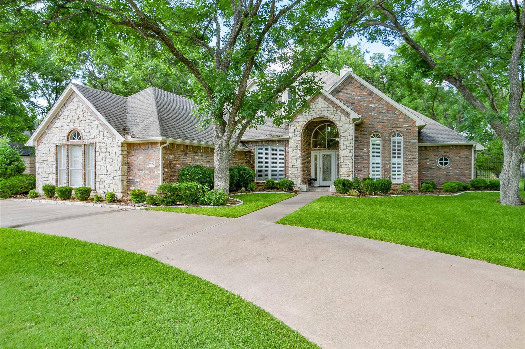 Granbury, TX 76049,5502 Flagstick Drive