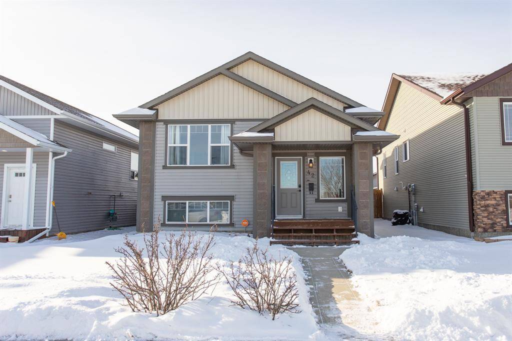 Blackfalds, AB T4M 0A1,42 Cedar SQ