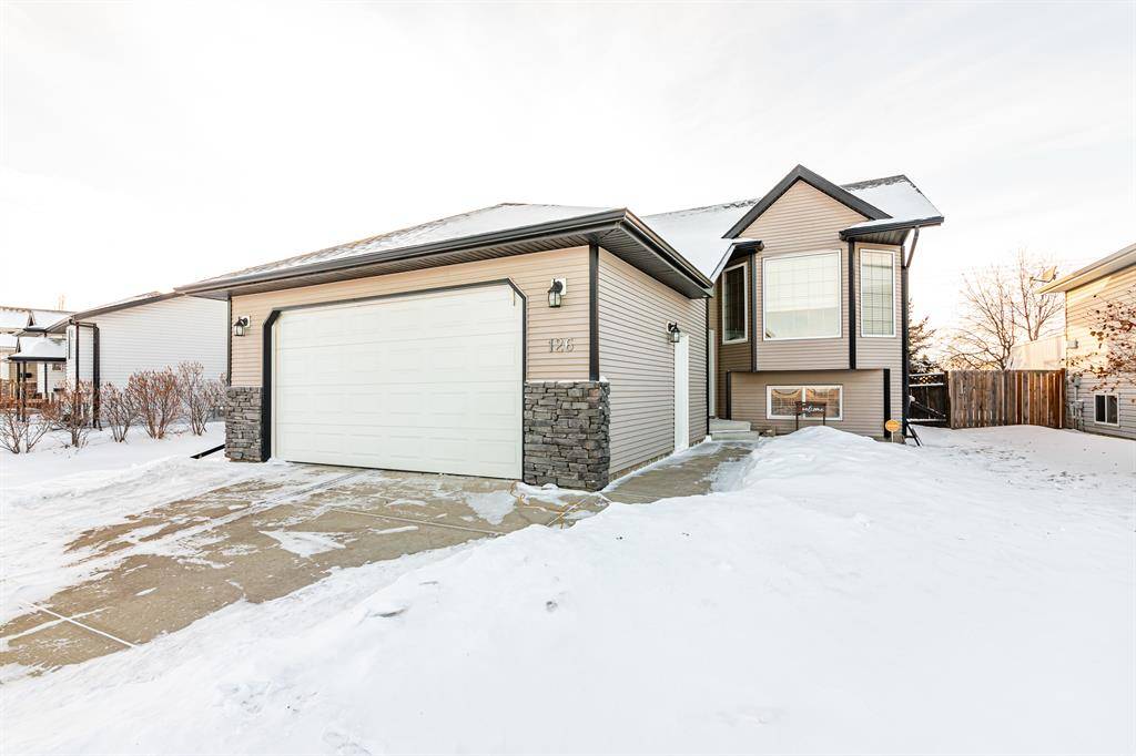 Red Deer, AB T4P 3X6,126 Kidd Close