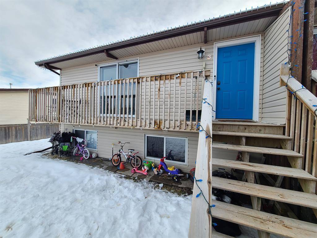 Didsbury, AB T0M 0W0,2204 7th Avenue ALY ##3