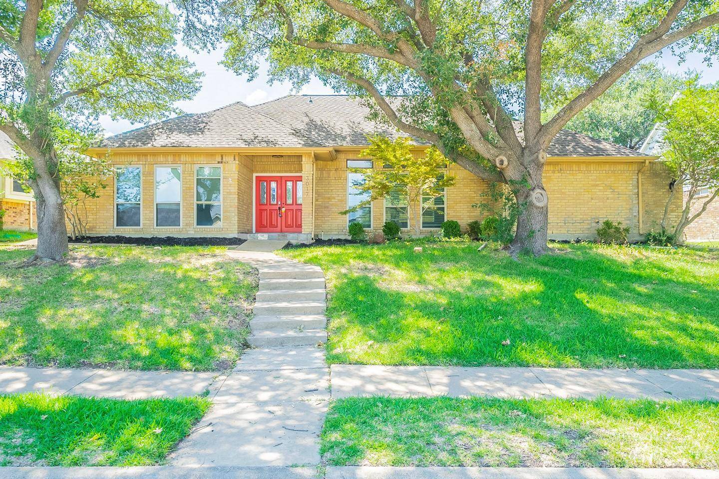 Garland, TX 75043,3017 Club Country Drive