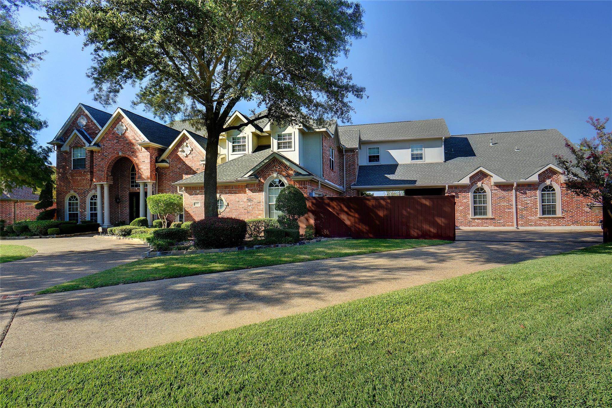 Sunnyvale, TX 75182,319 Meadow Drive