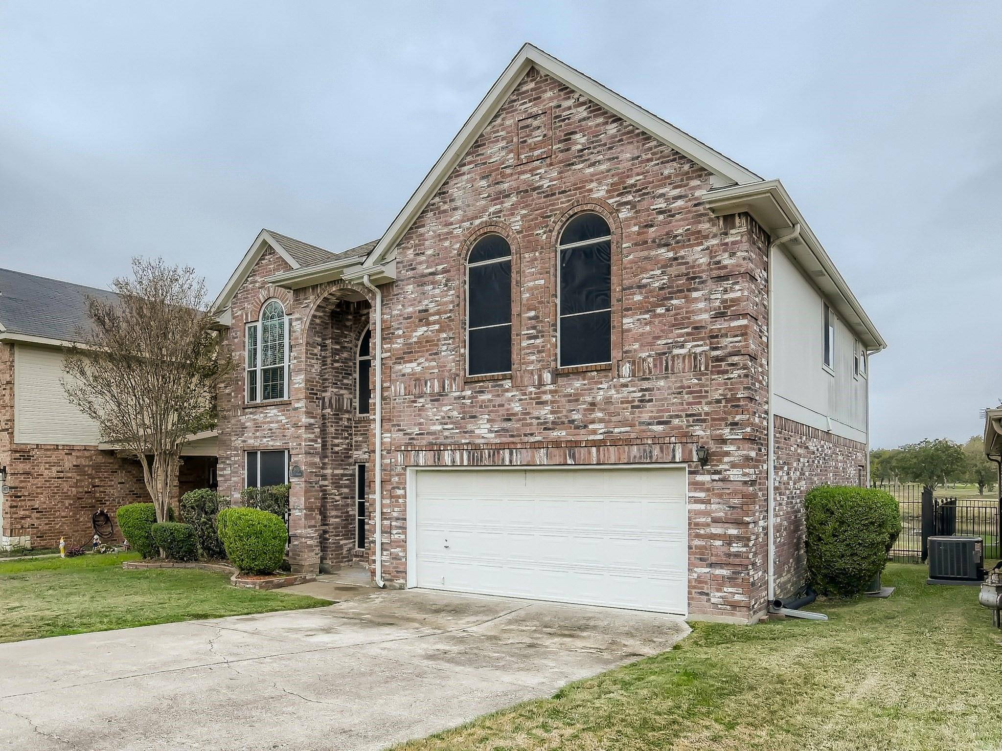 Grand Prairie, TX 75052,3973 Silver Meadow Lane