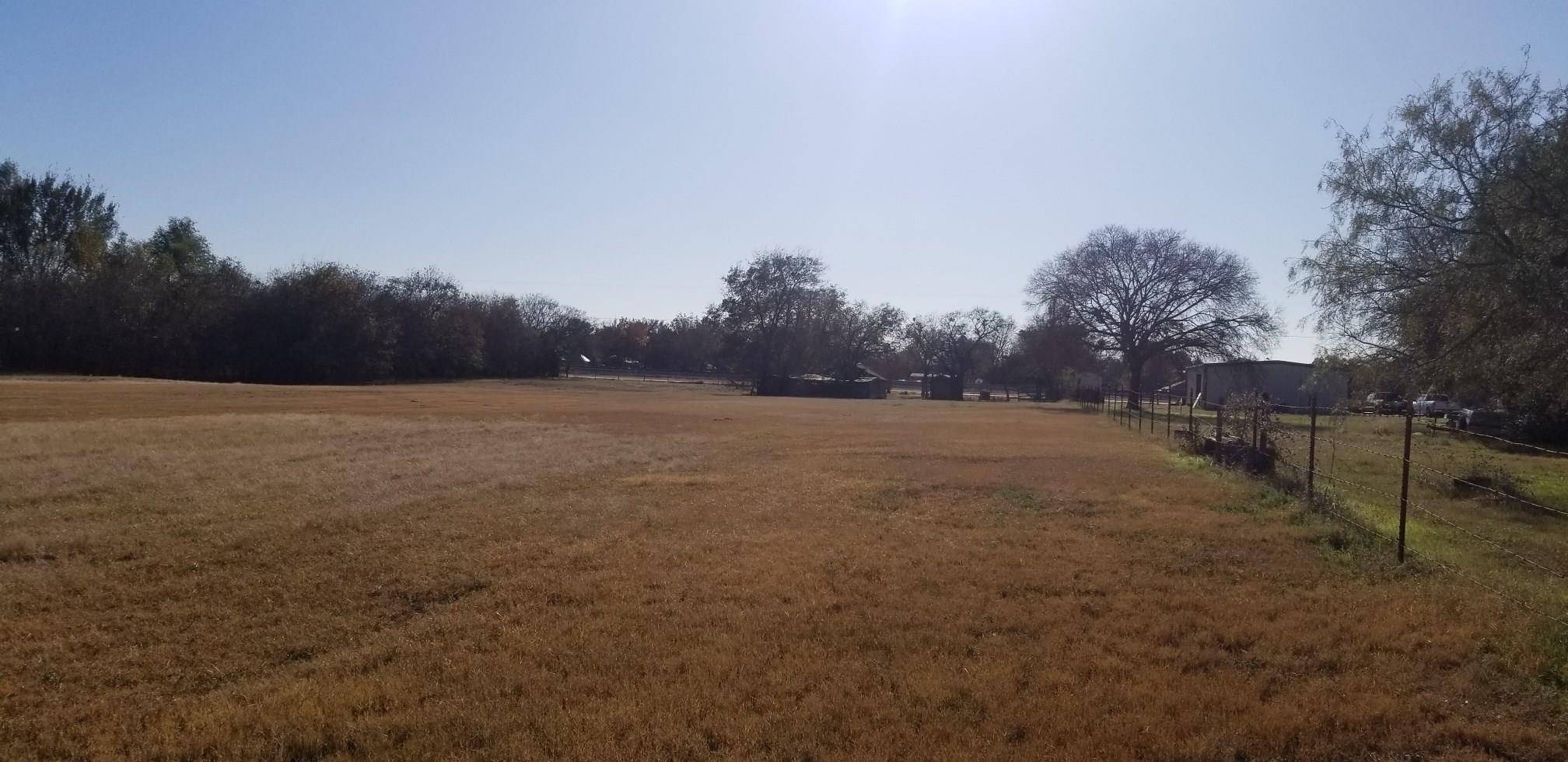 Garrett, TX 75119,106 N Garrett Avenue