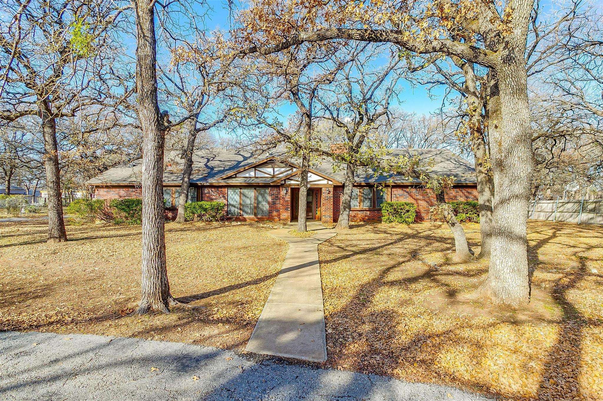 Burleson, TX 76028,2009 Red Oak Drive