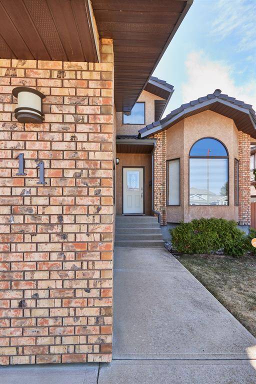 Medicine Hat, AB T1B3X6,11 Taylor PL SE