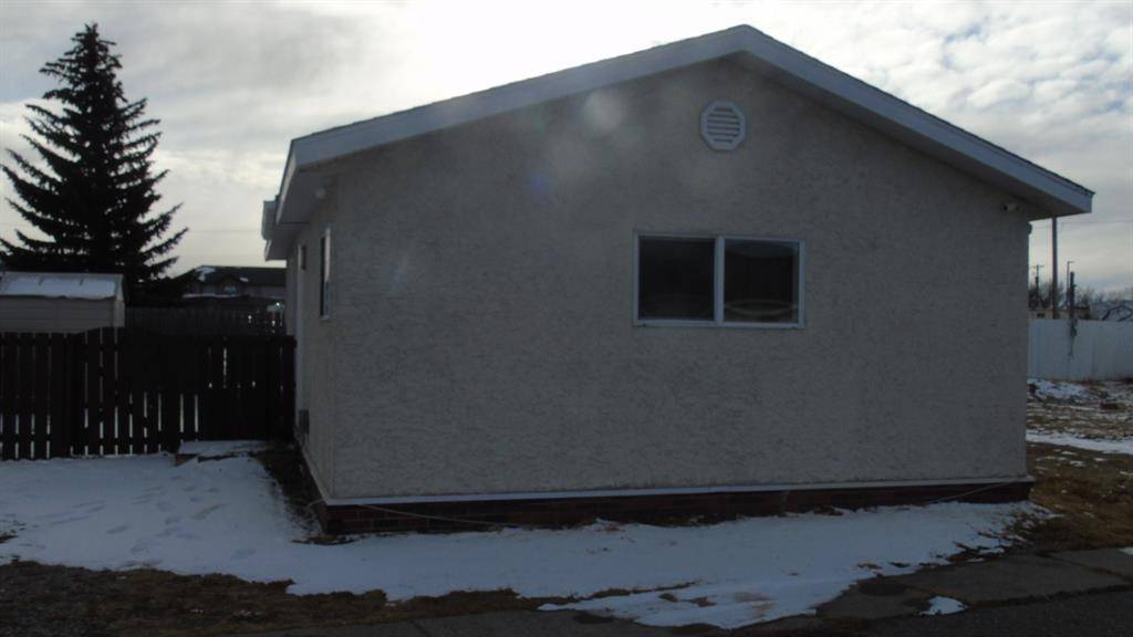 Fort Macleod, AB T0L 0Z0,1 21 Subdivision ##10