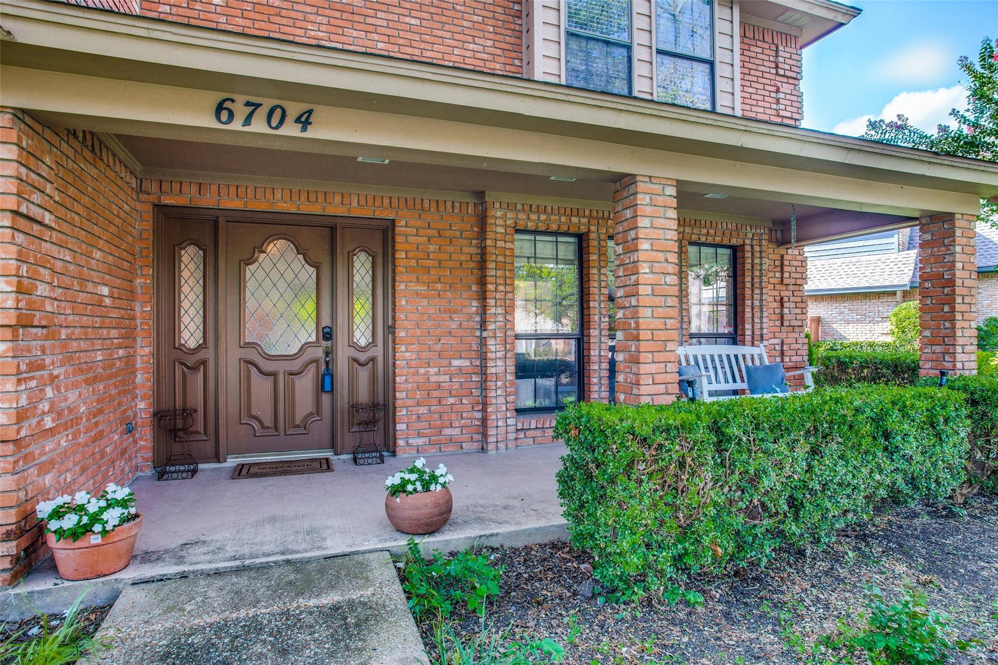 Fort Worth, TX 76132,6704 Deep Valley Lane