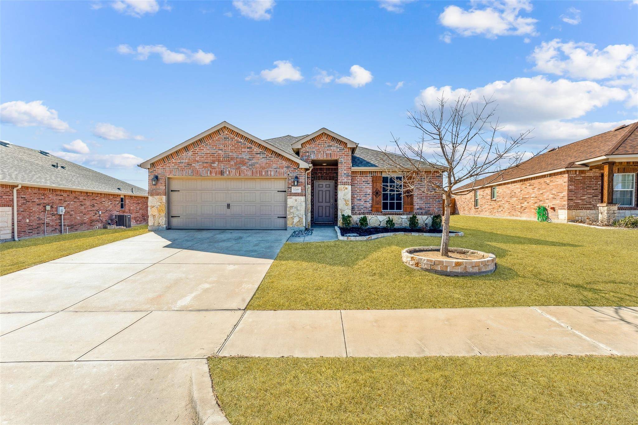 Burleson, TX 76028,1249 Boxwood Lane