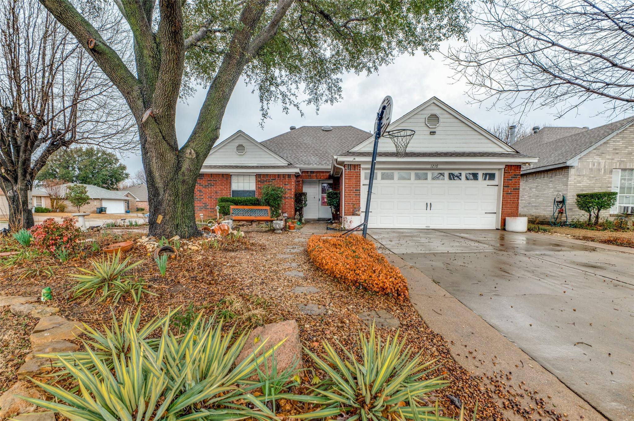 Euless, TX 76040,1216 Princeton Place