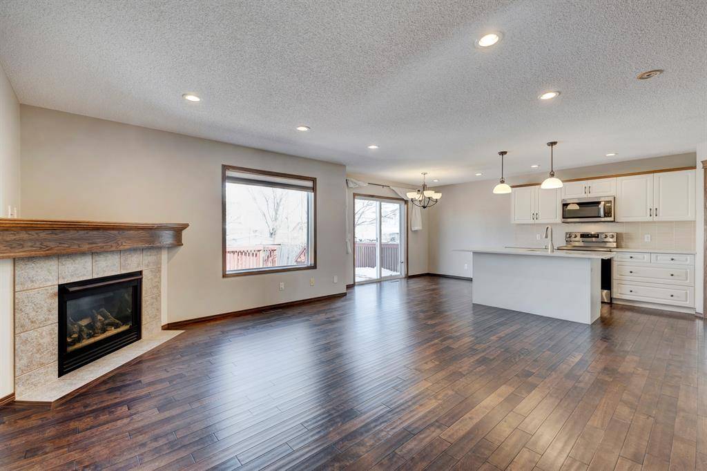 Calgary, AB T3L 2L6,248 Tuscany Meadows Mews NW