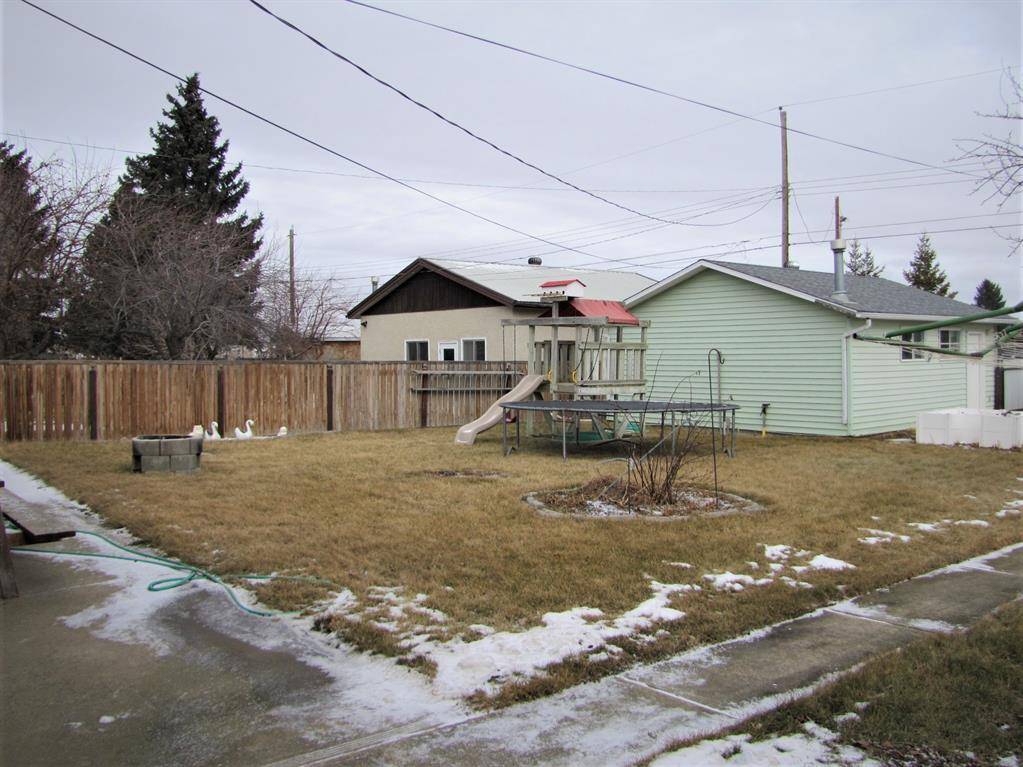 Taber, AB T1G 1L3,5507 57 ST