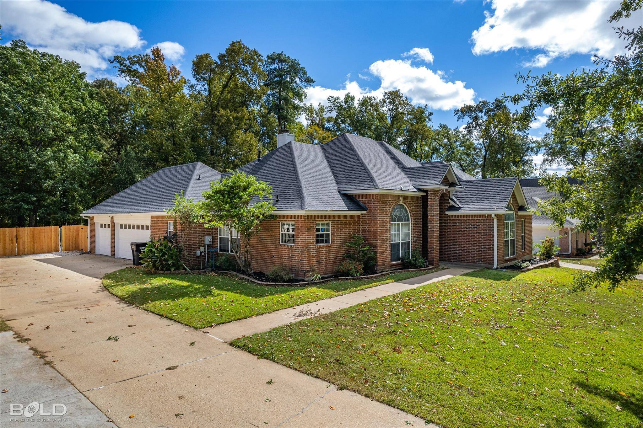 Haughton, LA 71037,142 Dogwood South Lane