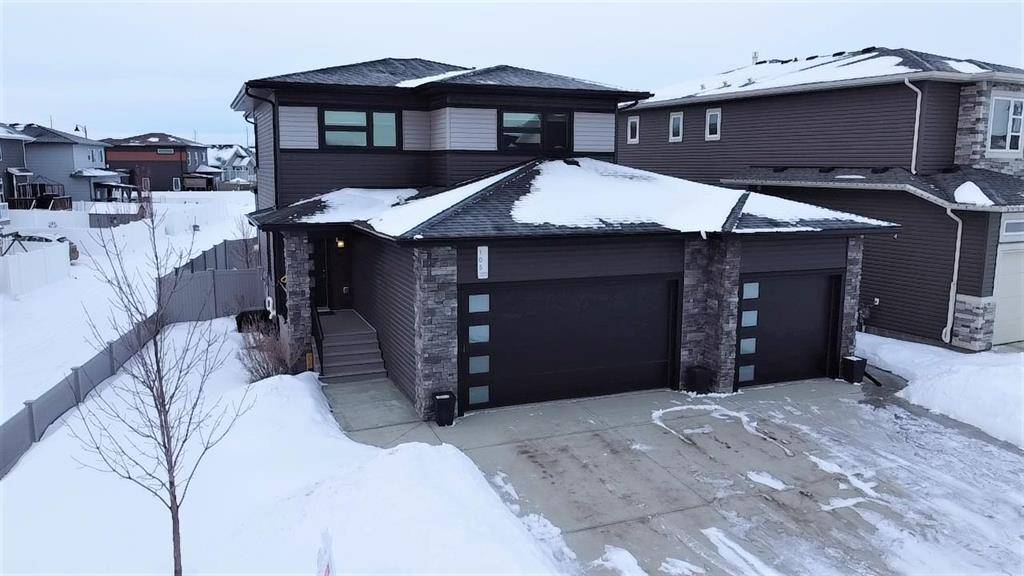 Red Deer, AB T4R 3L9,105 Lundberg CRES