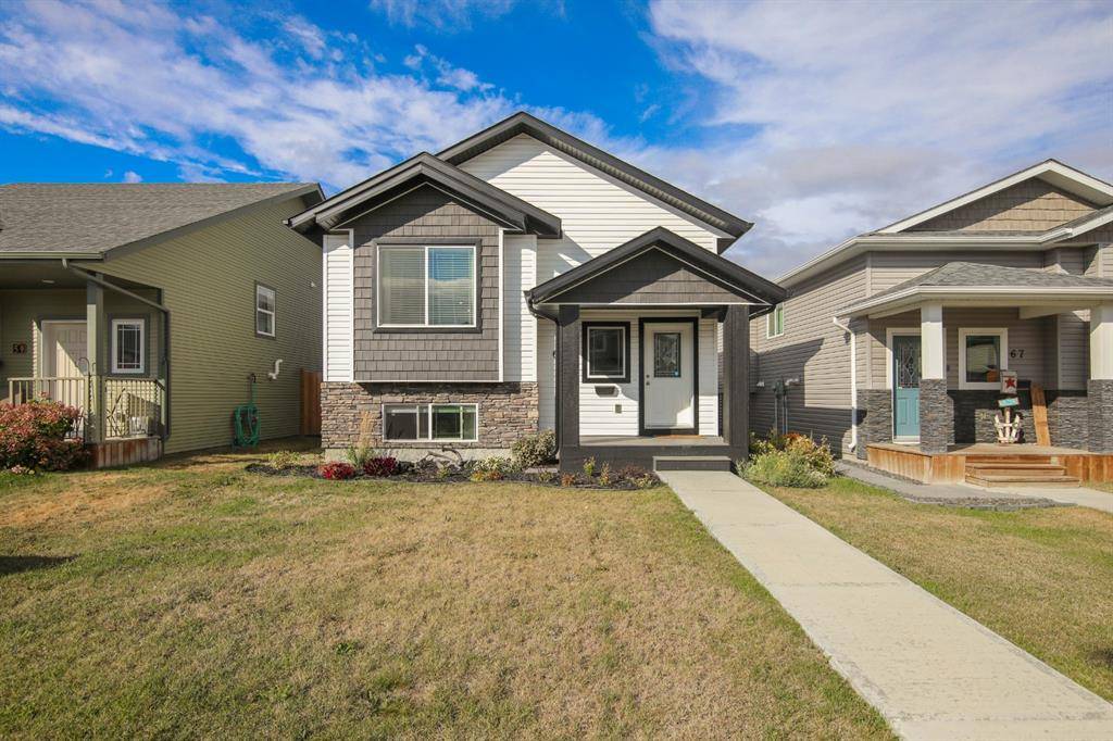 Blackfalds, AB T4M 0J6,63 Almond Crescent