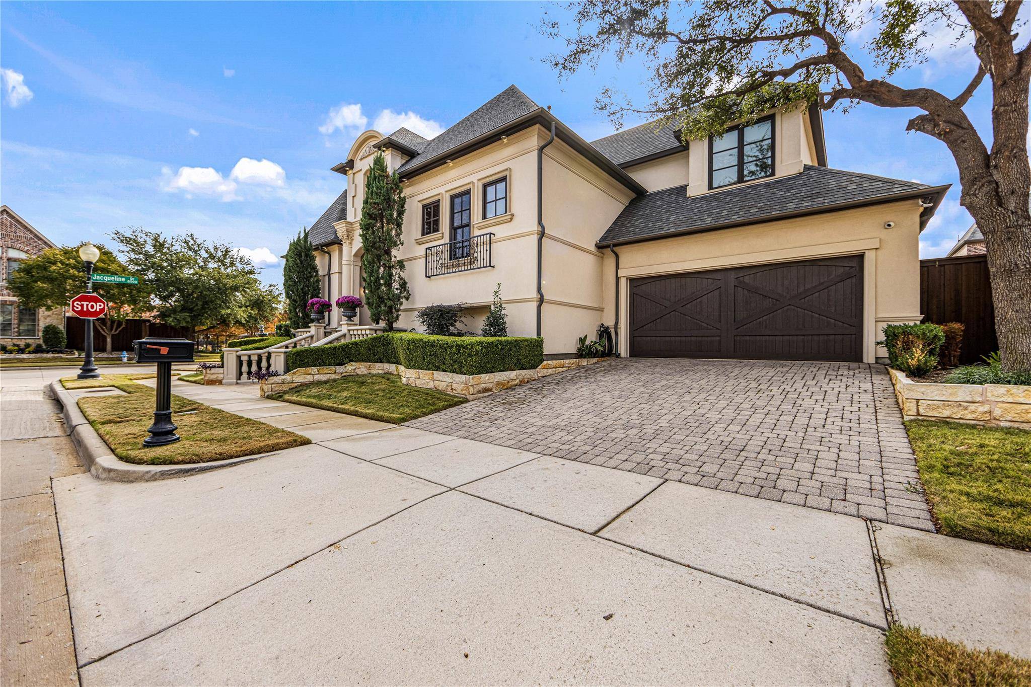 Plano, TX 75024,5740 Quebec Lane