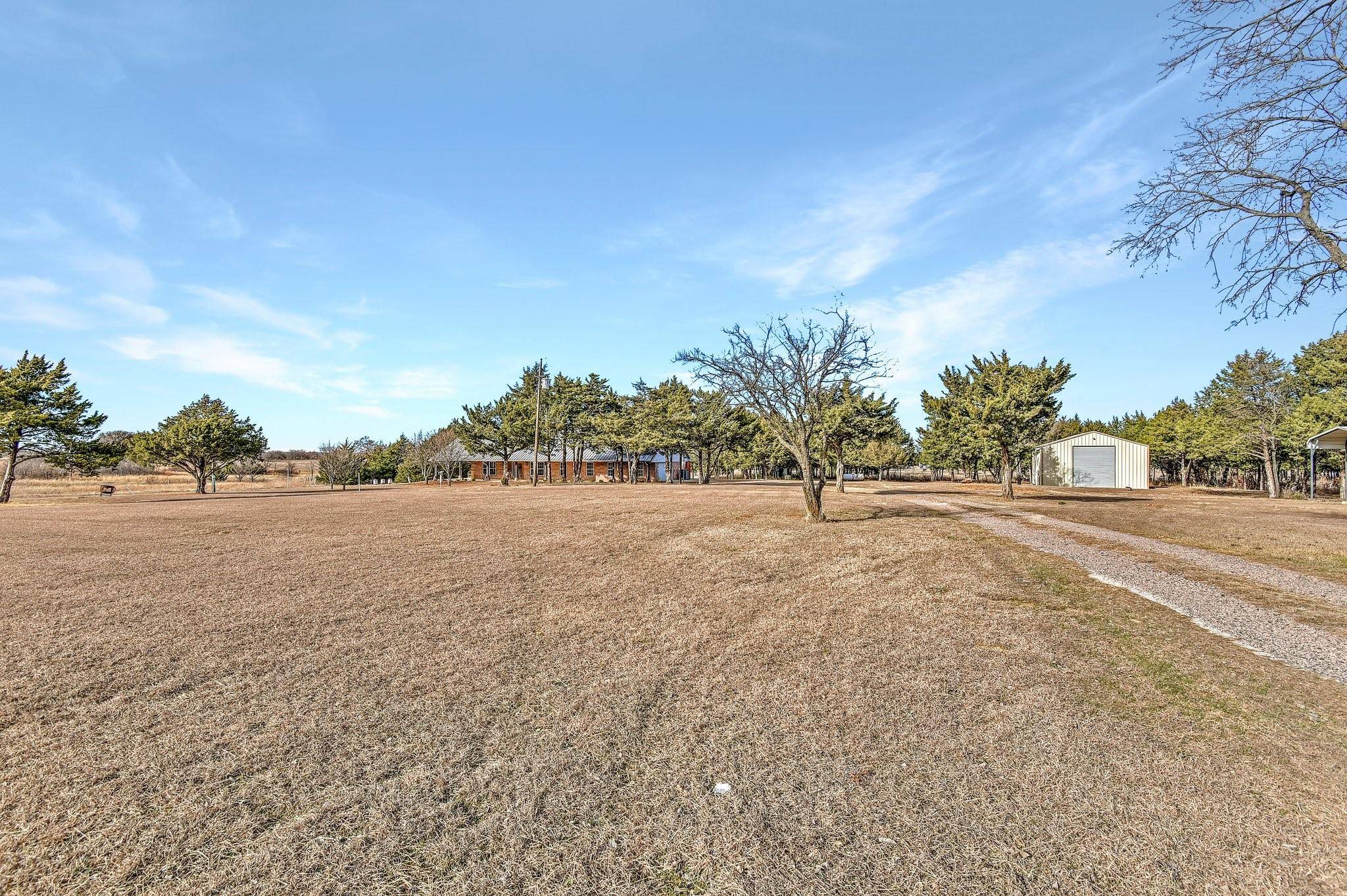 Whitesboro, TX 76273,725 County Road 132