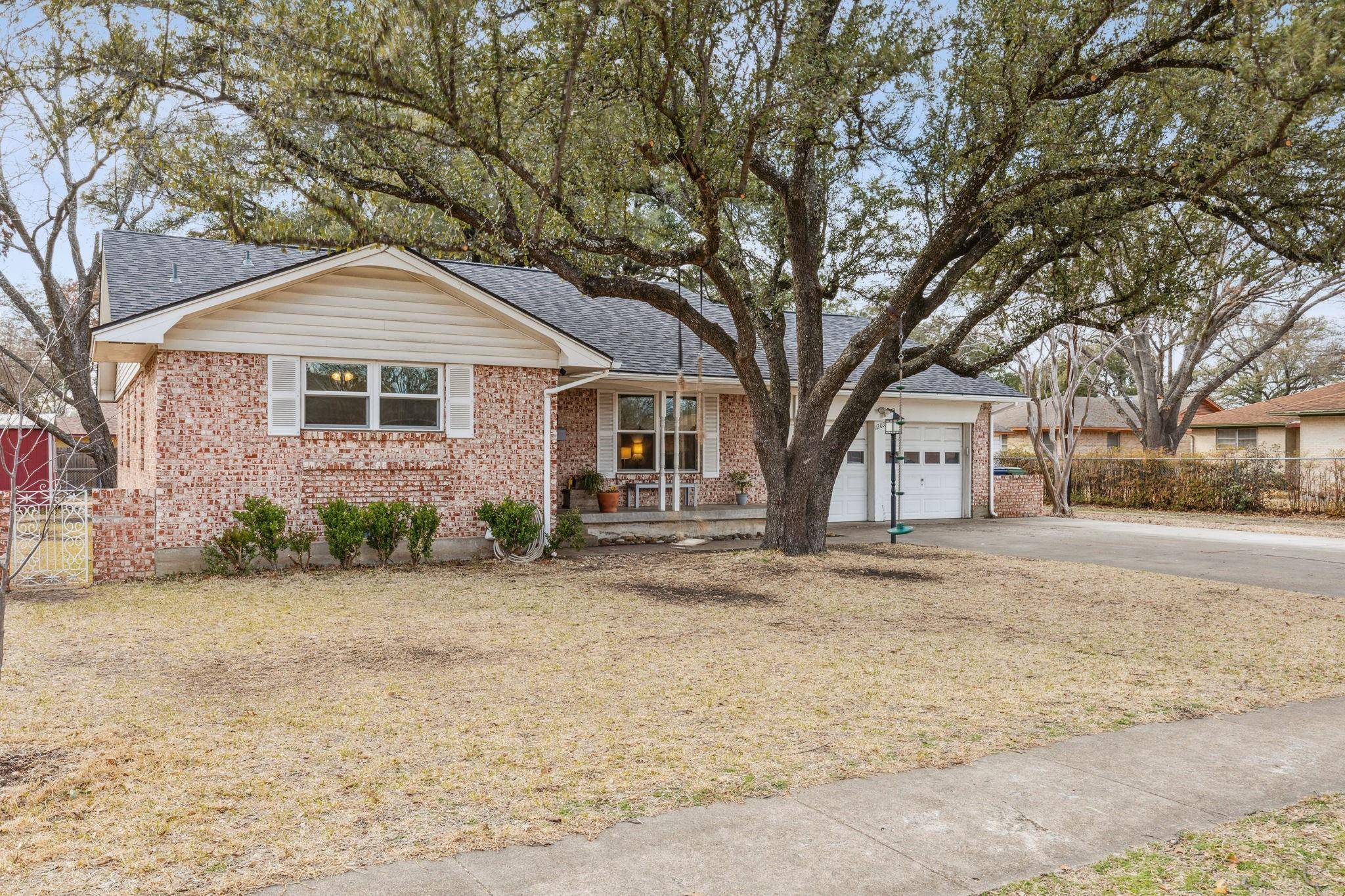 Garland, TX 75042,1209 Phoebe Lane