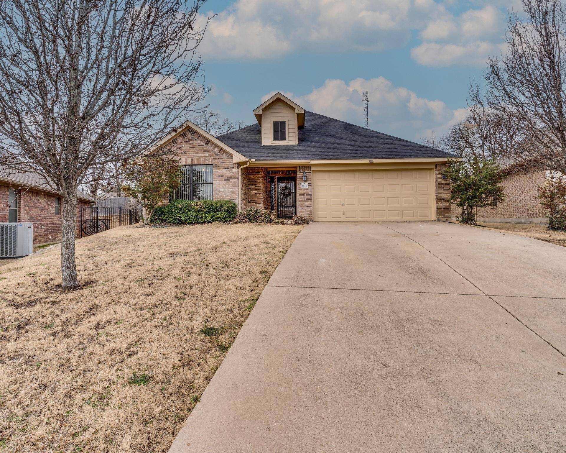 Burleson, TX 76028,2912 Greenway Drive