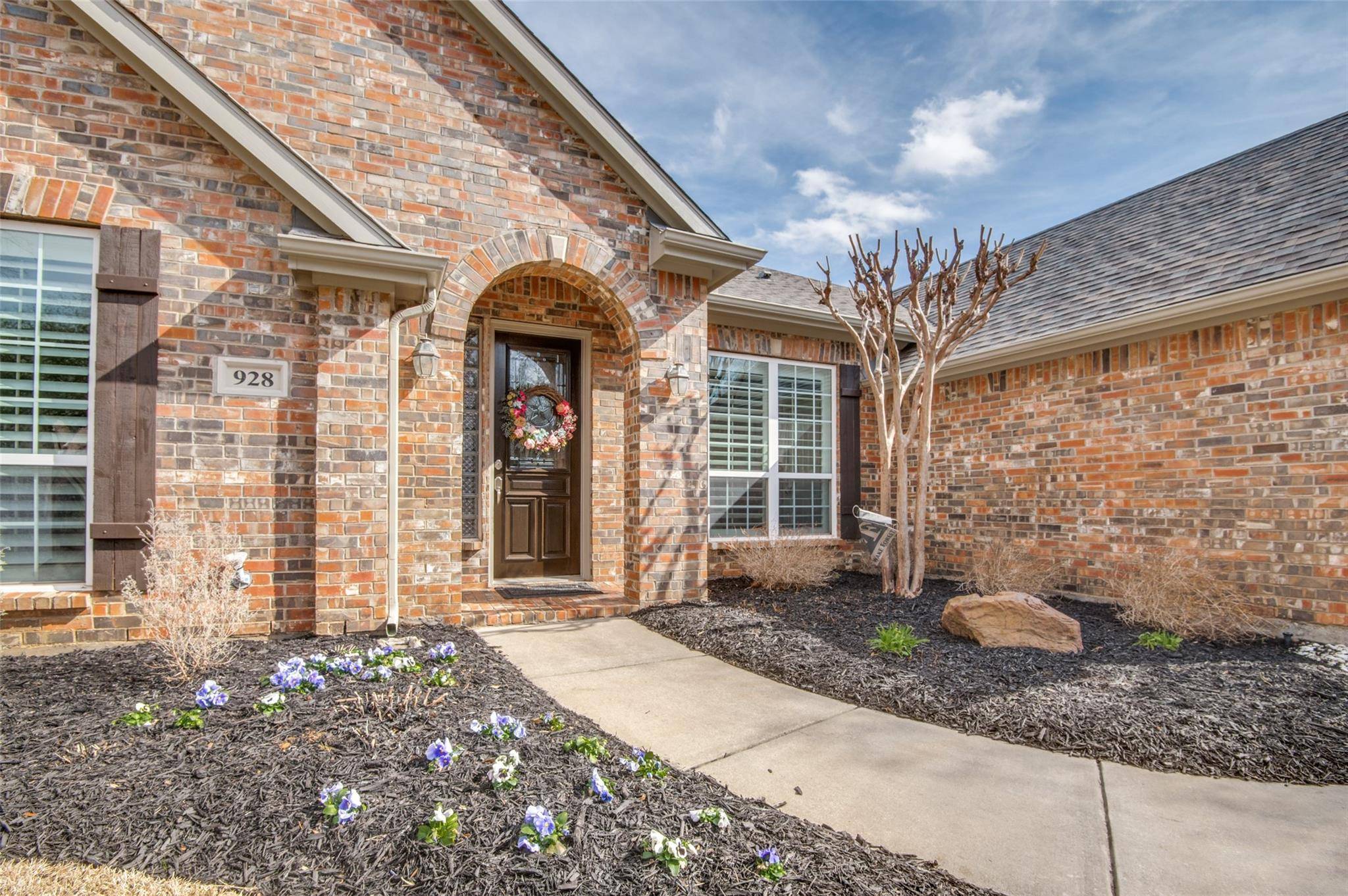 Grapevine, TX 76051,928 Spring Creek Drive