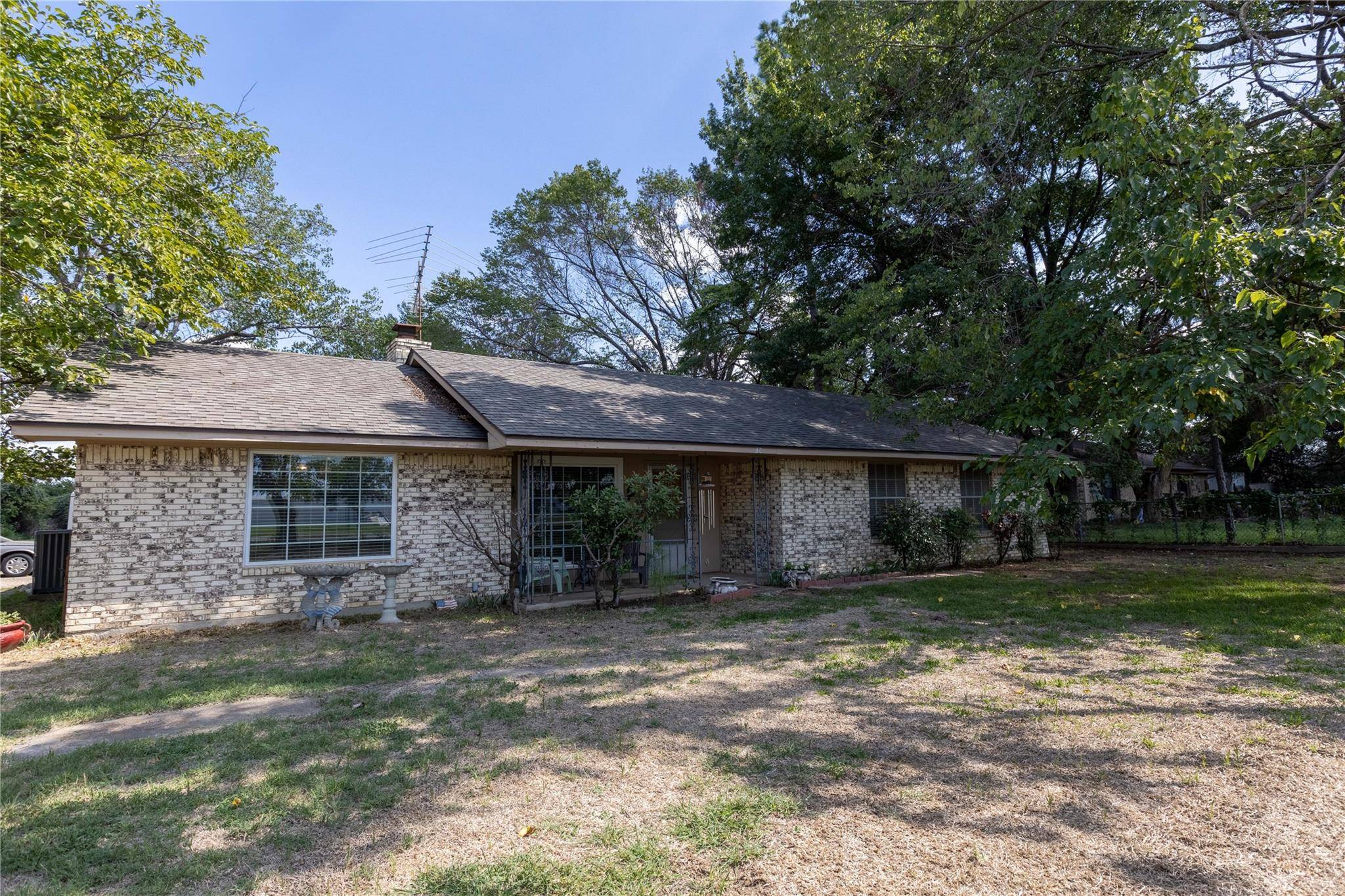 Joshua, TX 76058,326 Gregory Street