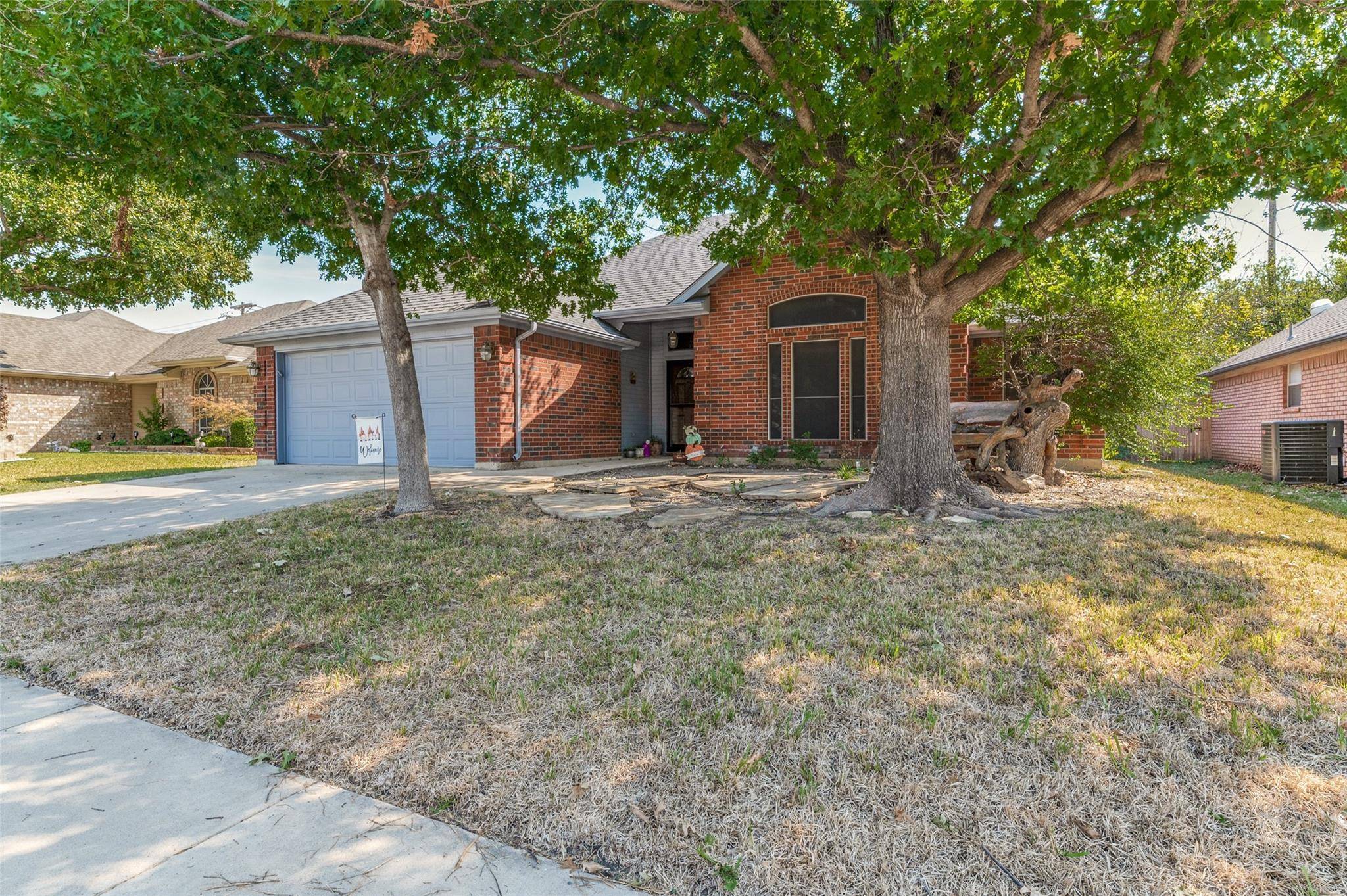 Watauga, TX 76148,7404 Amber Drive